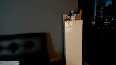 Snapshot of charlotte_brown_1 chatting on 11.24.25 CHARLOTTE BROWN online show from 11.24.25