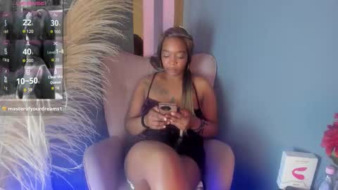 Snapshot of charlotte_brown_1 chatting on 11.27.25 CHARLOTTE BROWN online show from 11.27.25