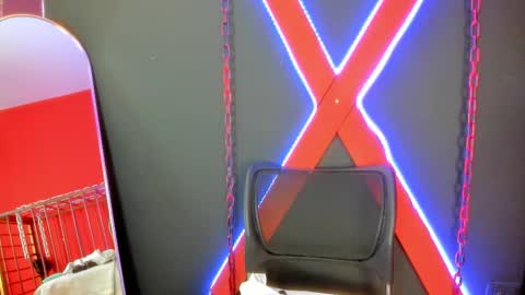 Snapshot of charlotte_brown_1 chatting on 12.16.25 CHARLOTTE BROWN online show from 12.16.25