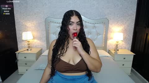 Snapshot of charlotte_gonsalez chatting on 12.06.24 Charlotte online show from 12.06.24