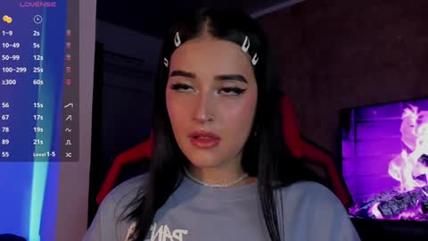 Snapshot of charlotte_greys chatting on 01.07.25 Charlotte online show from 01.07.25