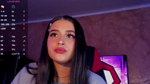 Snapshot of charlotte_greys chatting on 01.08.25 Charlotte online show from 01.08.25