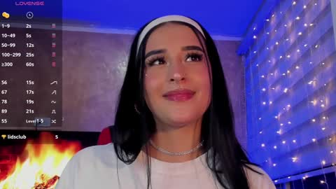 Snapshot of charlotte_greys chatting on 01.11.25 Charlotte online show from 01.11.25