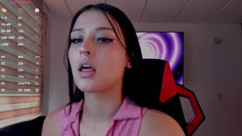 Snapshot of charlotte_greys chatting on 09.24.25 Charlotte online show from 09.24.25