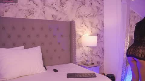 Charlotte online show from 04.13.26