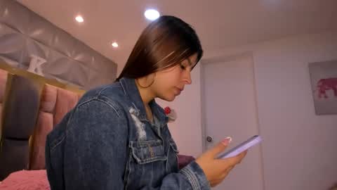 Snapshot of charlotte_icee chatting on 02.10.26 Charlotte Icee online show from 02.10.26