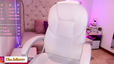 Snapshot of charlotte_jones__1 chatting on 03.01.25 Charlotte online show from 03.01.25