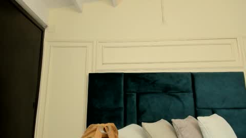 Charlotte Mayers online show from 02.19.25