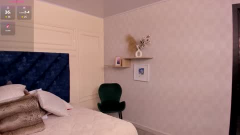 Charlotte Mayers online show from 12.20.25