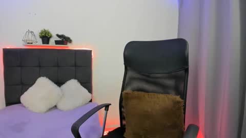 Snapshot of charlottelabouff chatting on 03.02.25 Charlotte online show from 03.02.25