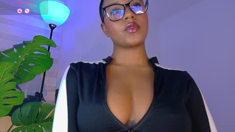 Snapshot of charlotterussel chatting on 11.03.25 charlotterussel online show from 11.03.25