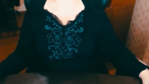 CharlotteXTasty online show from 10.16.25