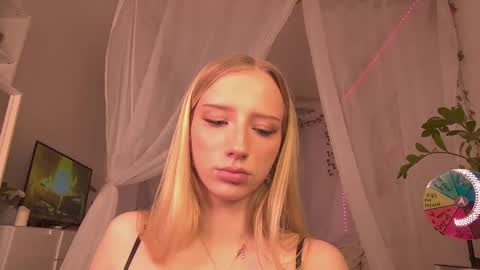 Charlotte online show from 11.12.25