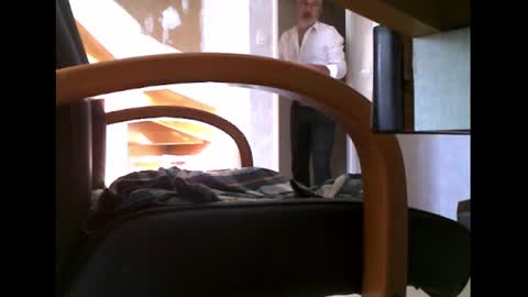 Snapshot of charly052 chatting on 02.18.25 charly052 online show from 02.18.25