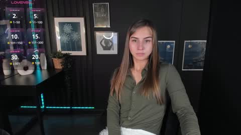 Snapshot of charmbianca chatting on 02.07.25 Bianca online show from 02.07.25