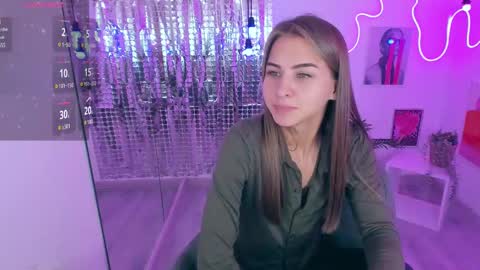 Snapshot of charmbianca chatting on 02.12.25 Bianca online show from 02.12.25