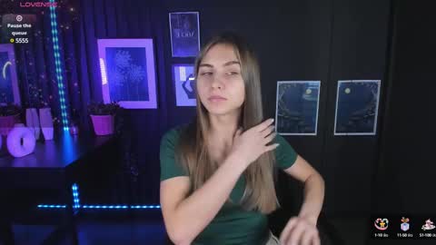 Snapshot of charmbianca chatting on 02.21.25 Bianca online show from 02.21.25