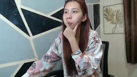 Snapshot of charming_lexi chatting on 10.12.25 Charm online show from 10.12.25