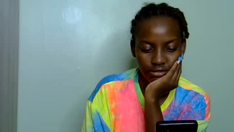 Snapshot of charmingdime chatting on 06.19.26 charmingdime online show from 06.19.26