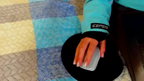 Snapshot of charmingkatie chatting on 10.20.25 katie online show from 10.20.25