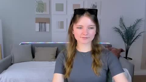 Im Eva online show from 06.20.26