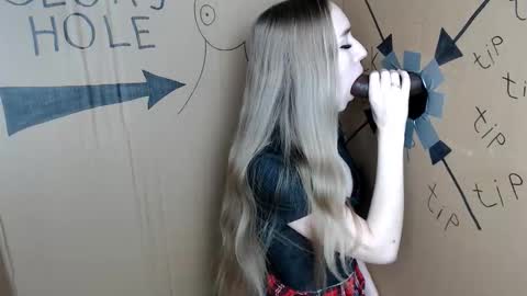 Anna online show from 11.29.25