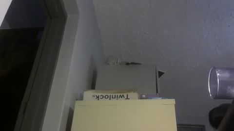 Snapshot of chaturbatordeluxe chatting on 12.17.25 chaturbatordeluxe online show from 12.17.25