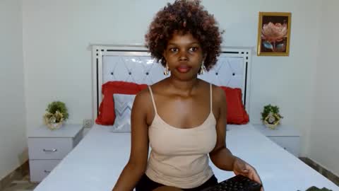 Snapshot of chayenie chatting on 11.11.25 Cheyenne online show from 11.11.25