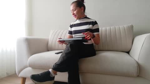 Snapshot of cheek_chic12 chatting on 11.18.25 Regina Phalange online show from 11.18.25