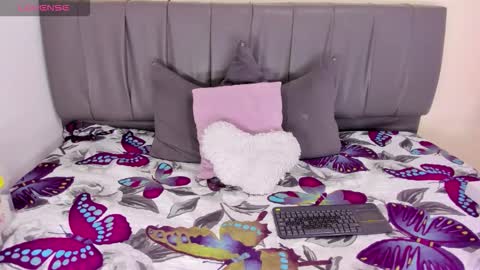 Snapshot of cheerlynn chatting on 11.21.25 Cherlyn online show from 11.21.25