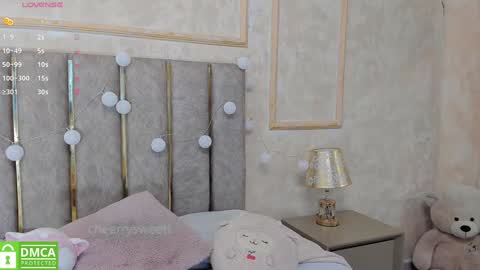 Baby Cherry online show from 01.05.25