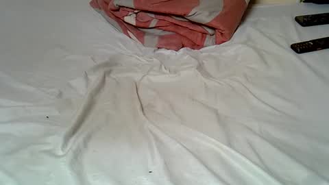 Snapshot of chekyguys chatting on 03.07.26 Keve Meddy online show from 03.07.26