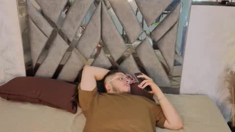   online show from 02.10.26