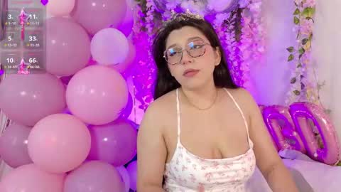 Snapshot of chelsea_coo chatting on 09.28.25 Chelsea online show from 09.28.25