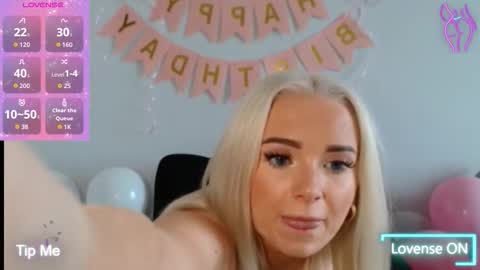 Snapshot of chelseablondeuk chatting on 09.16.25 ChelseaBlonde online show from 09.16.25