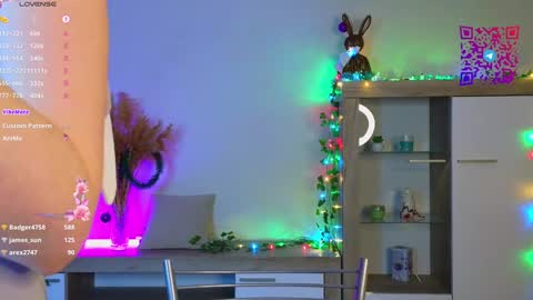 Mona online show from 12.30.24