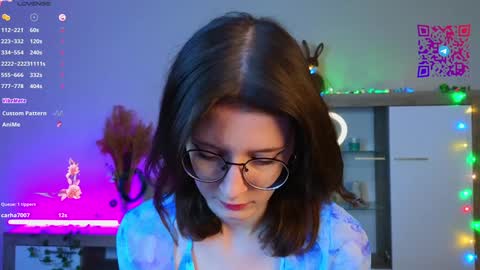 Mona online show from 01.10.25