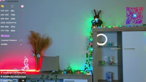 Mona online show from 02.06.25