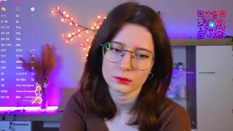 Mona online show from 03.04.25