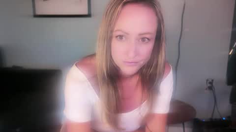 chelsee lynn online show from 10.22.25