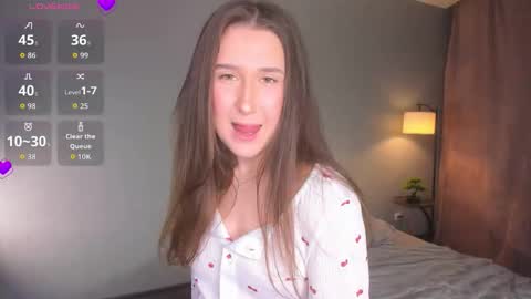 Snapshot of chelsiecleal chatting on 11.19.25 chelsiecleal online show from 11.19.25