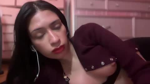 Snapshot of cherliecarmen chatting on 02.07.25 cherliecarmen online show from 02.07.25