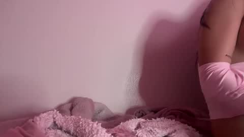 Snapshot of cherliecarmen chatting on 02.07.25 cherliecarmen online show from 02.07.25