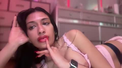 Snapshot of cherliecarmen chatting on 03.06.25 cherliecarmen online show from 03.06.25