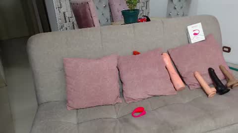 Snapshot of cherry__bloom_ chatting on 06.26.26 MIA online show from 06.26.26