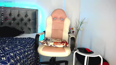 Cherry Bony online show from 01.17.25