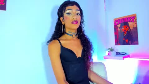 Snapshot of cherry_gate chatting on 10.24.25 cherry_gate online show from 10.24.25