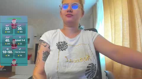 Snapshot of cherry_pie_69 chatting on 12.30.24 mayra online show from 12.30.24
