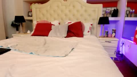 Cherry online show from 10.27.25