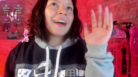 Snapshot of cherry_xoxx chatting on 09.26.25 online show from 09.26.25